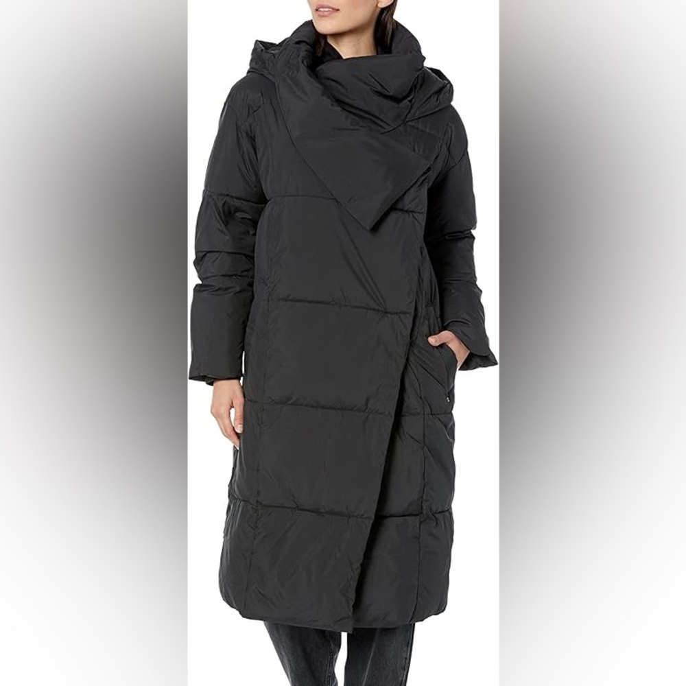 UGG Women's Catherina Puffer Jacket - S